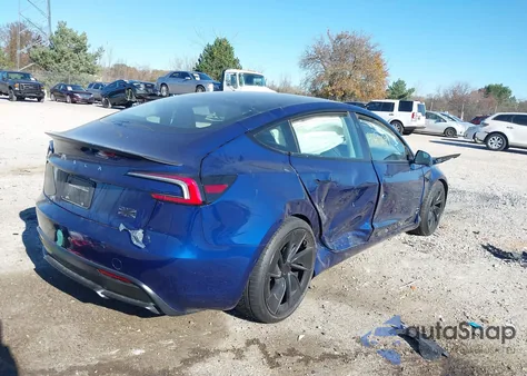 2024 Tesla Model 3 Performance All-Wheel Drive z USA, uszkodzony, nr VIN 5YJ3E1ETXRF795032